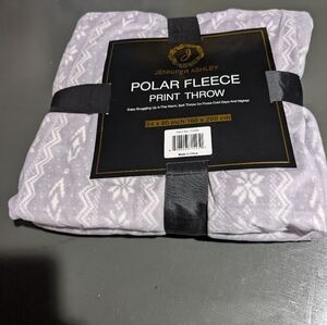Jennifer Ashley Polar Fleece Print Throw Grey/White 64*80 Inches NWT